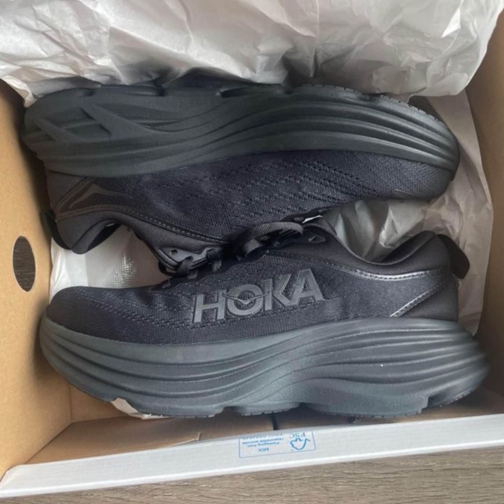 Hoka Bondi 8 wide in size 7.5